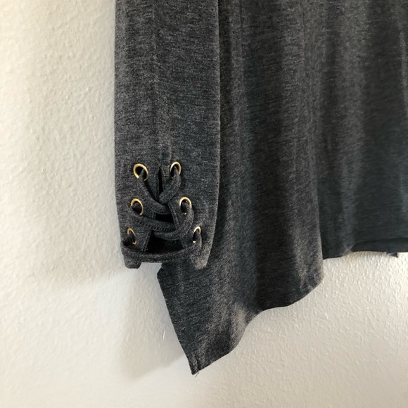 Women’s Belldini Top - Picture 2 of 5